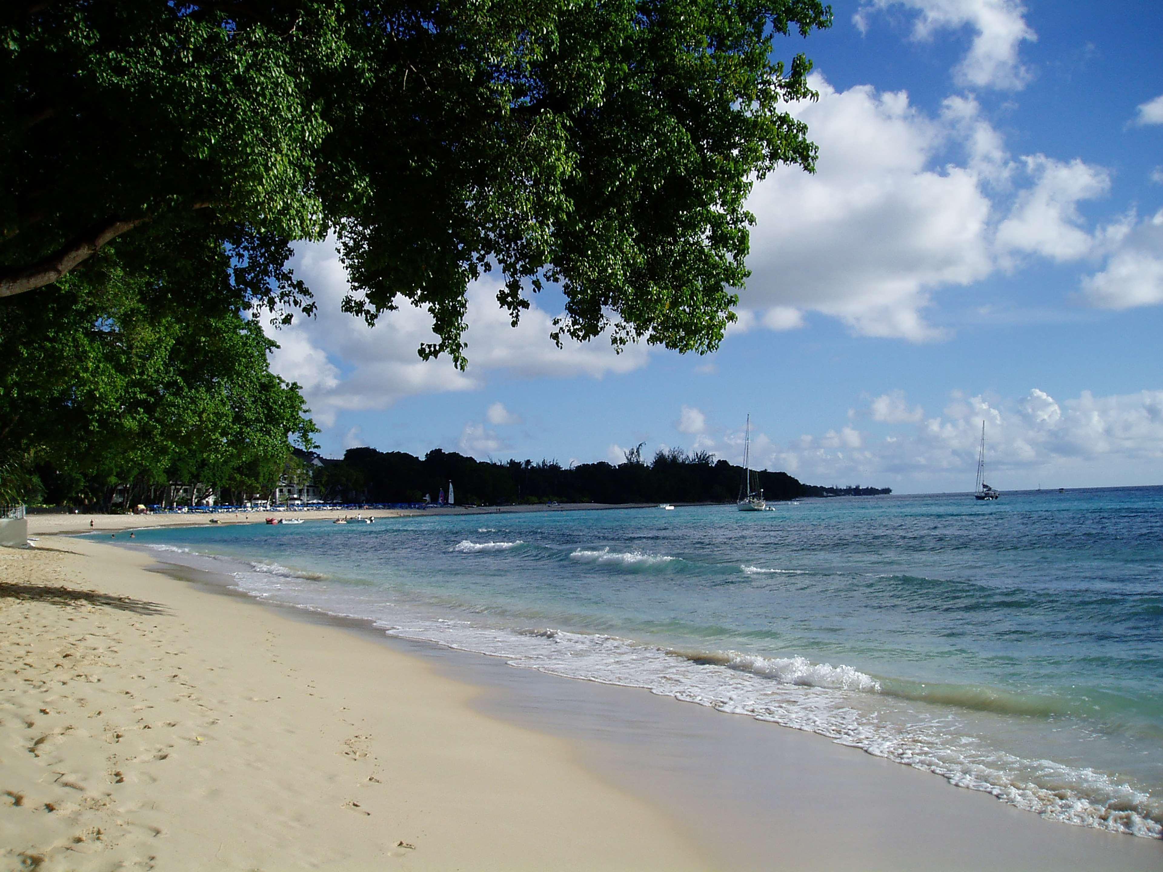 Divi Southwinds Beach Resort Christ Church Exterior foto