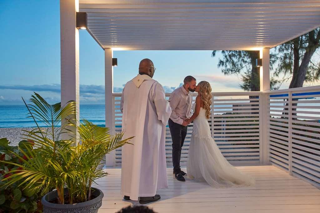 Divi Southwinds Beach Resort Christ Church Servicios foto